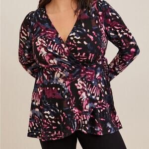 NEW Torrid Studio Knit Surplice Wrap Top Dark Purple Black Print Blouse Size 2X